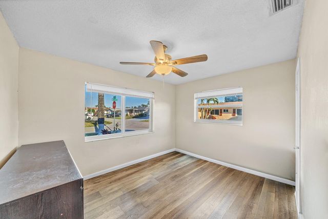 4806 NW 49 Drive, Tamarac, FL 33319