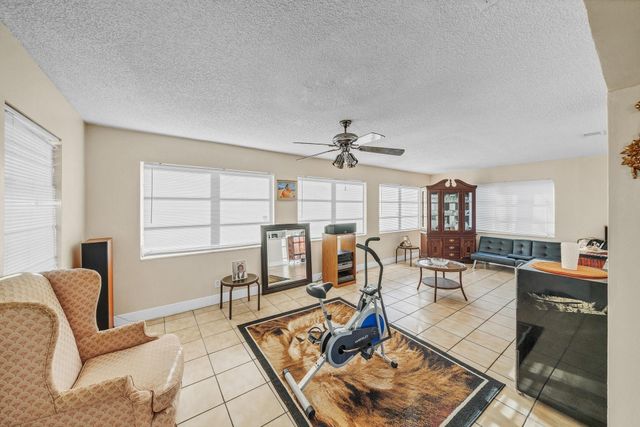 4806 NW 49 Drive, Tamarac, FL 33319