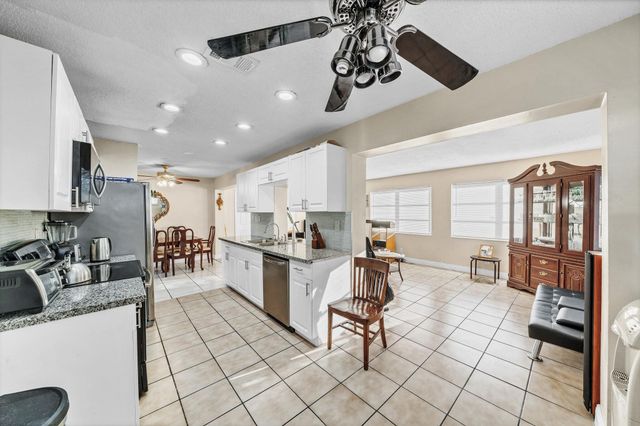 4806 NW 49 Drive, Tamarac, FL 33319