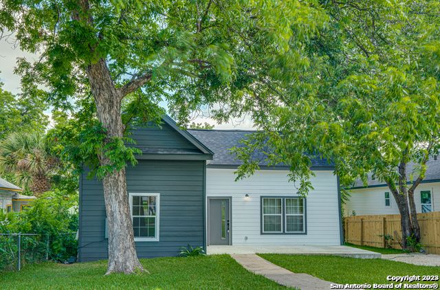 933 DENVER BLVD, San Antonio, TX 78210