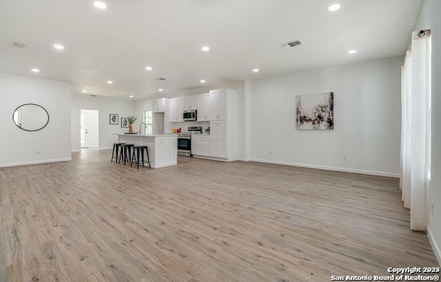933 DENVER BLVD, San Antonio, TX 78210