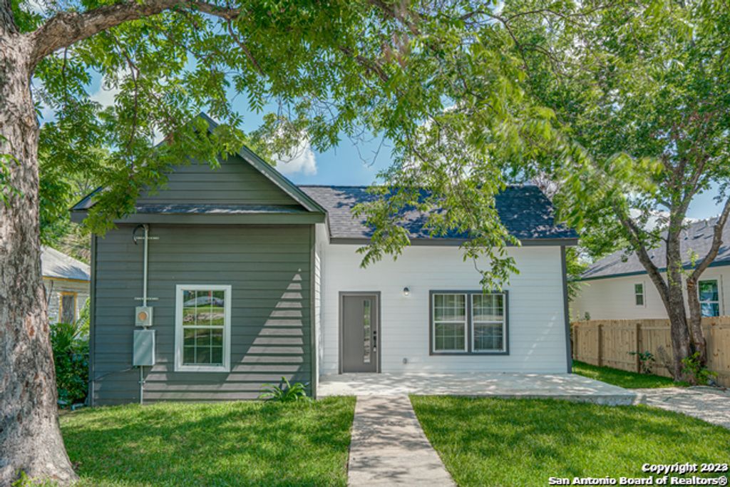 933 DENVER BLVD, San Antonio, TX 78210