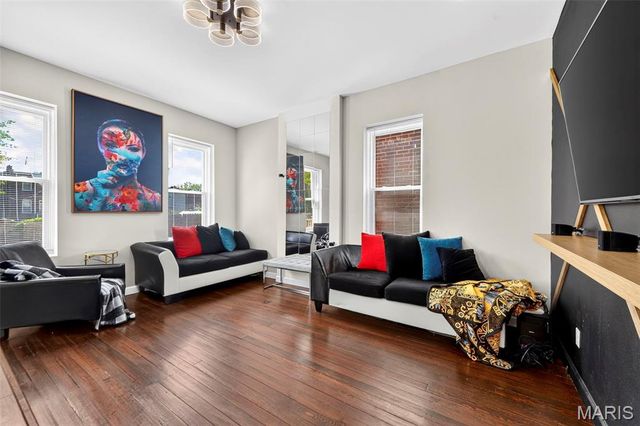 5406 Alaska Avenue, St Louis, MO 63111