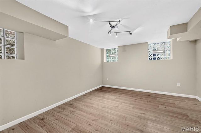 5406 Alaska Avenue, St Louis, MO 63111