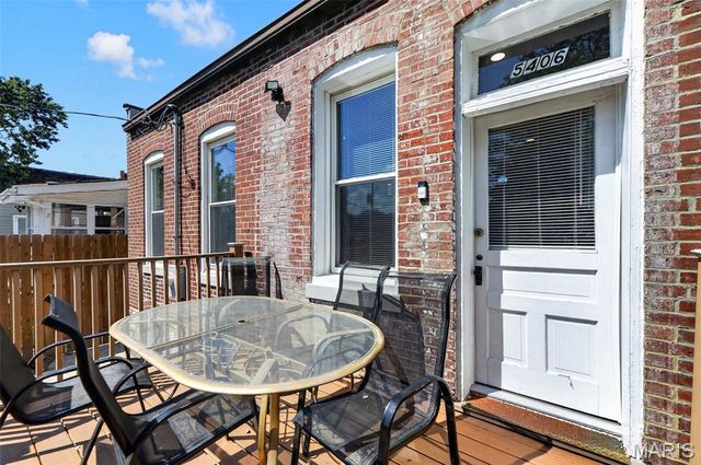 5406 Alaska Avenue, St Louis, MO 63111