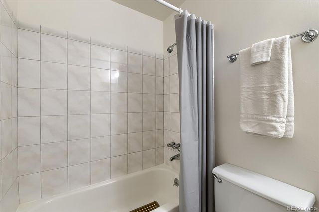 3911 S Ensenada Court, Aurora, CO 80013