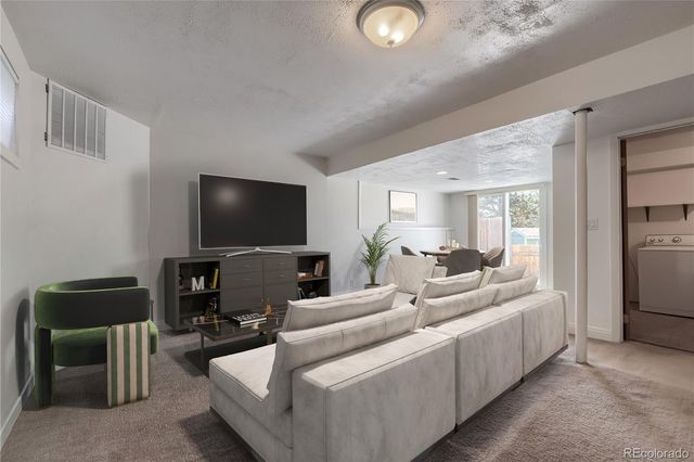 3911 S Ensenada Court, Aurora, CO 80013