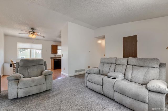 3911 S Ensenada Court, Aurora, CO 80013
