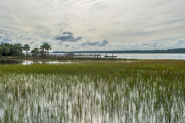 2810 Rivertowne Parkway, Mount Pleasant, SC 29466