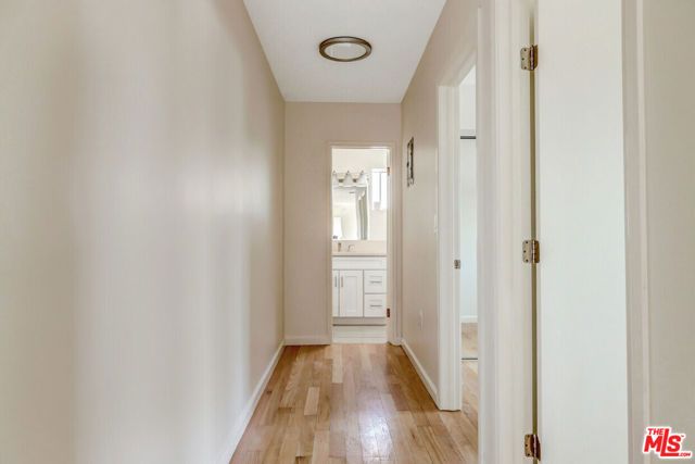 423 N Harvard Boulevard, Los Angeles, CA 90004