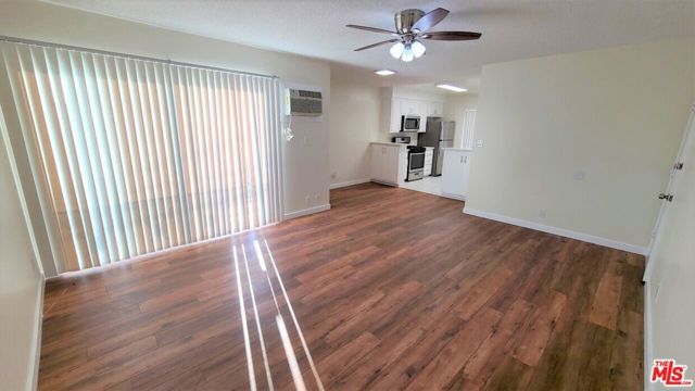 423 N Harvard Boulevard, Los Angeles, CA 90004