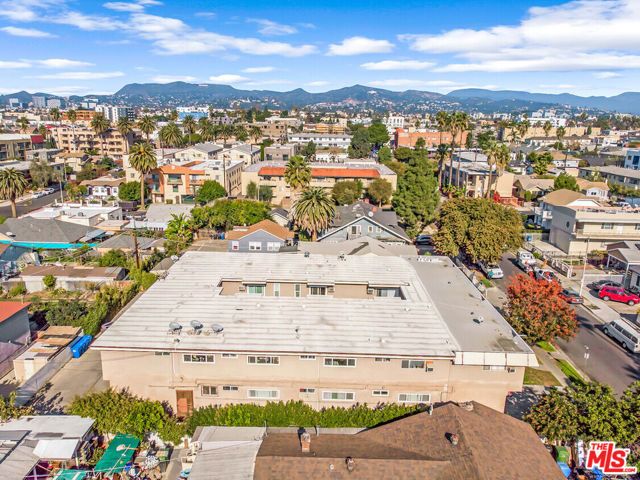 423 N Harvard Boulevard, Los Angeles, CA 90004