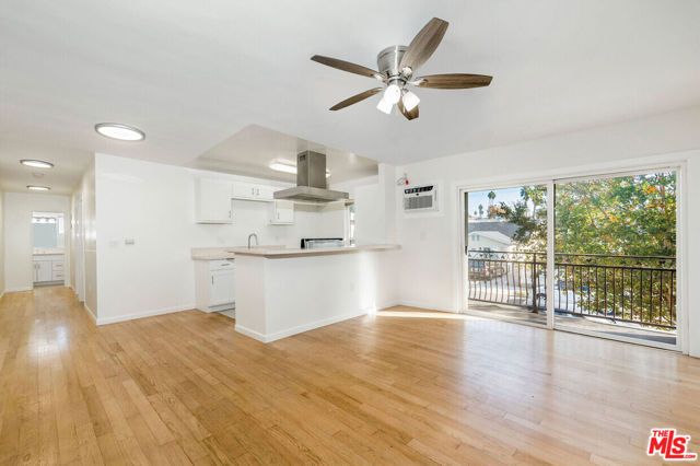 423 N Harvard Boulevard, Los Angeles, CA 90004
