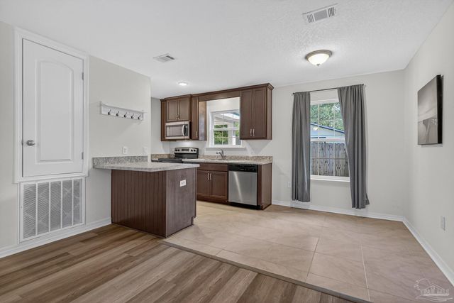 1906 Albany Ave, Pensacola, FL 32507