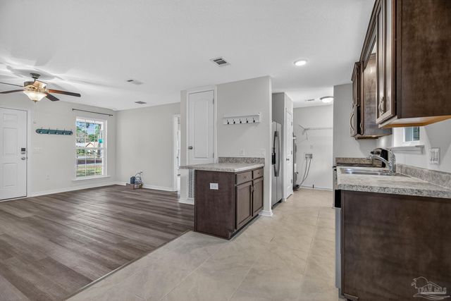 1906 Albany Ave, Pensacola, FL 32507