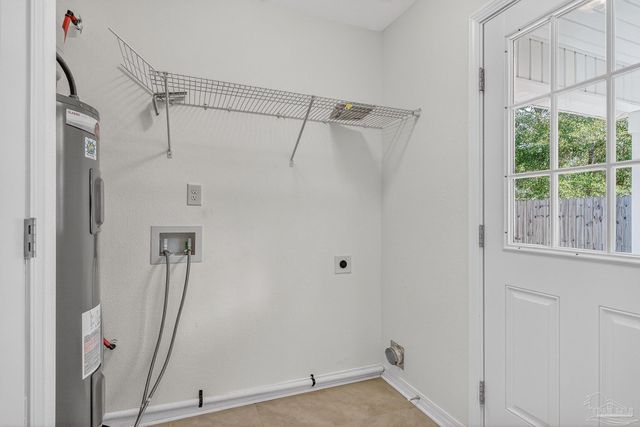 1906 Albany Ave, Pensacola, FL 32507