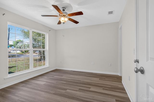 1906 Albany Ave, Pensacola, FL 32507