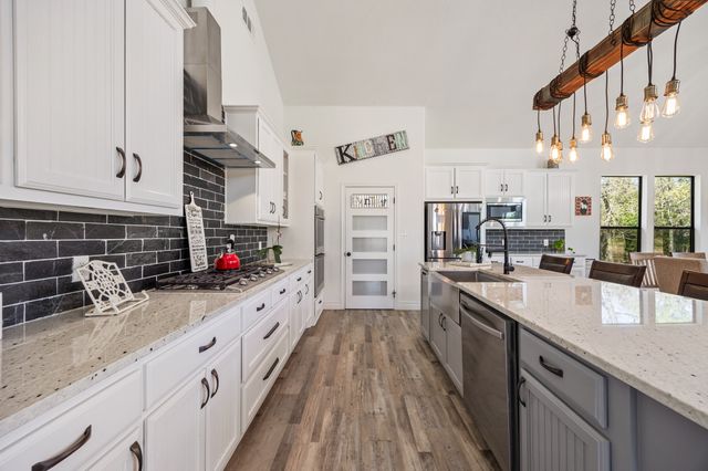 19001 County Road 334, Quinlan, TX 75474