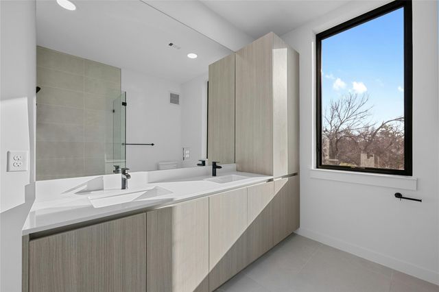 2209 S 1st ST 321, Austin, TX 78704