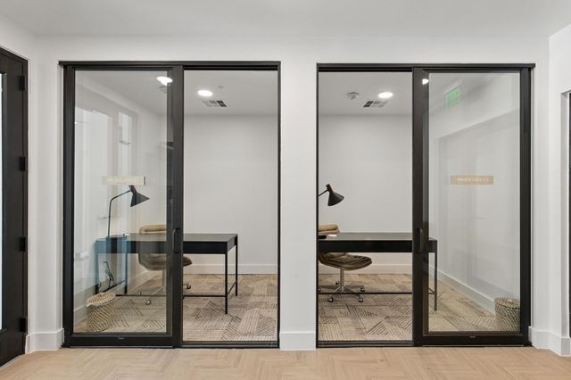 2209 S 1st ST 321, Austin, TX 78704