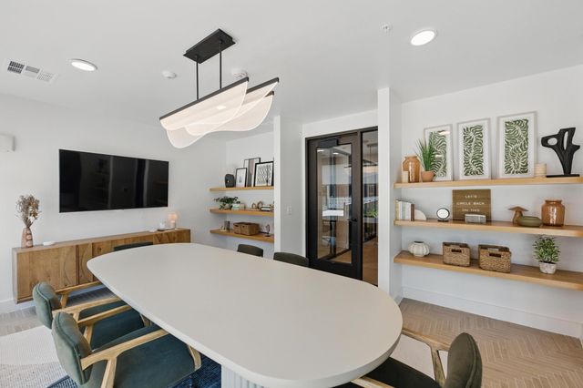 2209 S 1st ST 321, Austin, TX 78704