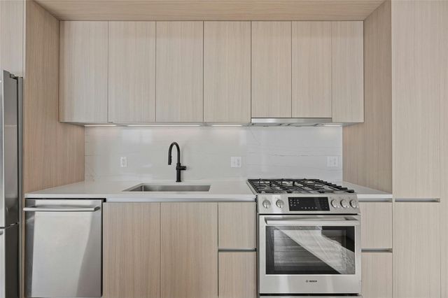 2209 S 1st ST 321, Austin, TX 78704