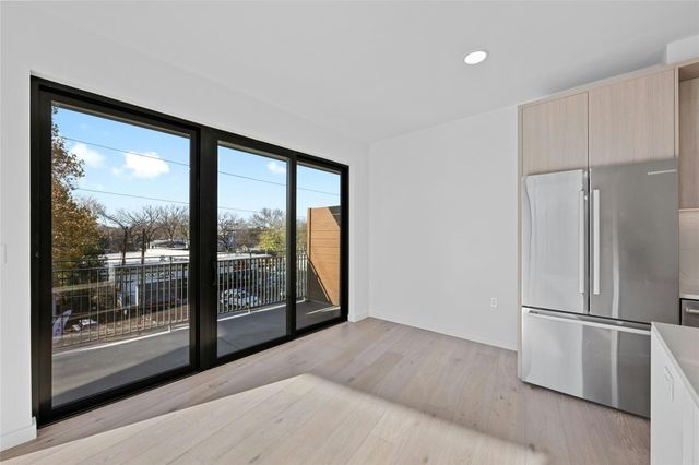 2209 S 1st ST 321, Austin, TX 78704