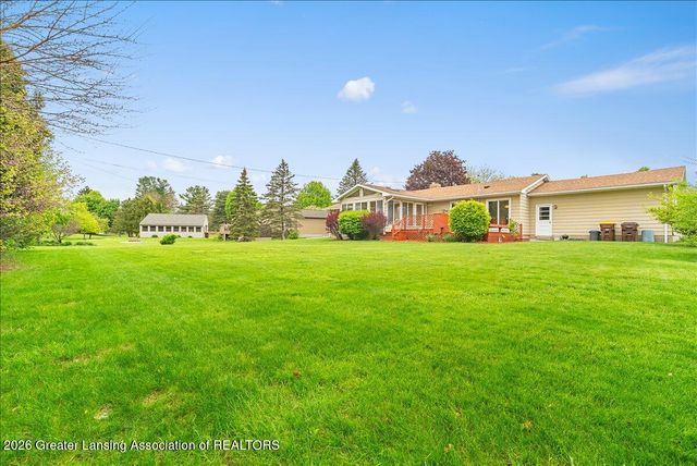 7970 Vista Avenue, Grand Ledge, MI 48837