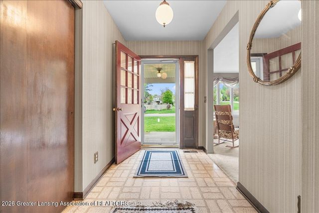 7970 Vista Avenue, Grand Ledge, MI 48837