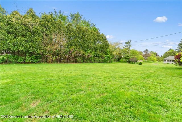 7970 Vista Avenue, Grand Ledge, MI 48837