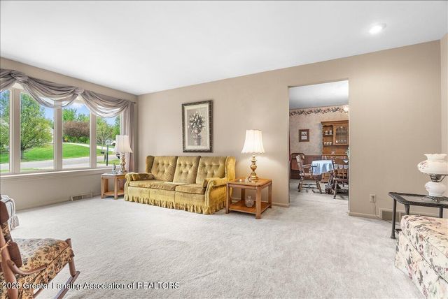 7970 Vista Avenue, Grand Ledge, MI 48837