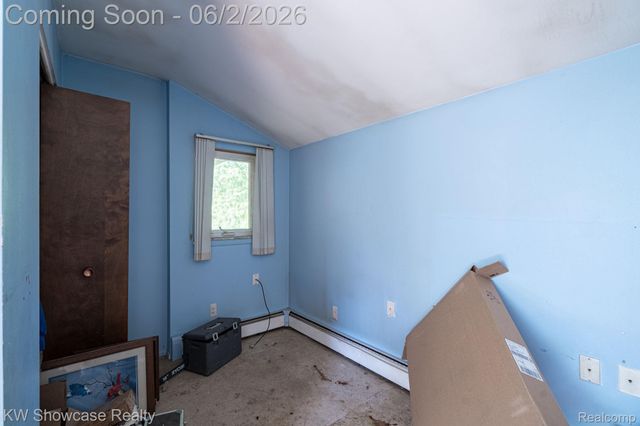 820 Clara Street, Commerce Charter Township, MI 48390