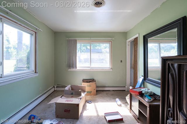 820 Clara Street, Commerce Charter Township, MI 48390