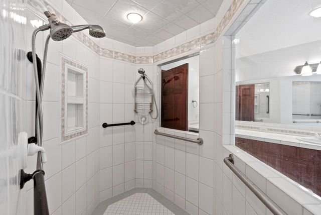 12910 S Fairway Ridge Ln, Spokane, WA 99224