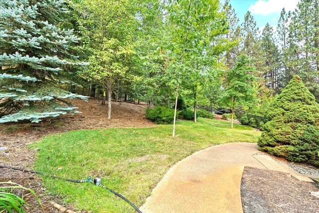 12910 S Fairway Ridge Ln, Spokane, WA 99224