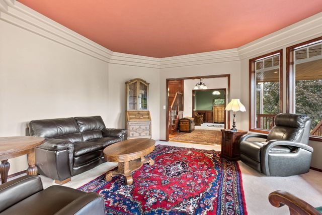 12910 S Fairway Ridge Ln, Spokane, WA 99224