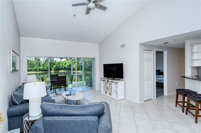 5414 FAIR OAKS STREET 10-D, Bradenton, FL 34203