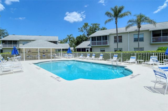 5414 FAIR OAKS STREET 10-D, Bradenton, FL 34203