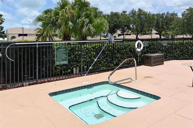 5414 FAIR OAKS STREET 10-D, Bradenton, FL 34203