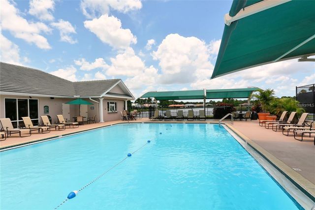 5414 FAIR OAKS STREET 10-D, Bradenton, FL 34203