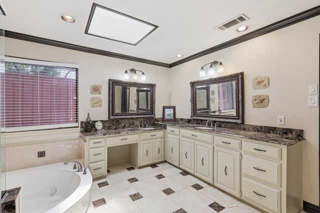 5832 Gallant Fox Lane, Plano, TX 75093