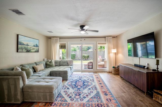 20311 Lake Sherwood Drive, Katy, TX 77450