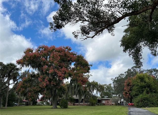 9279 SILVER LAKE DRIVE, Leesburg, FL 34788