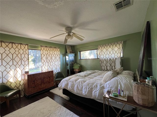 9279 SILVER LAKE DRIVE, Leesburg, FL 34788