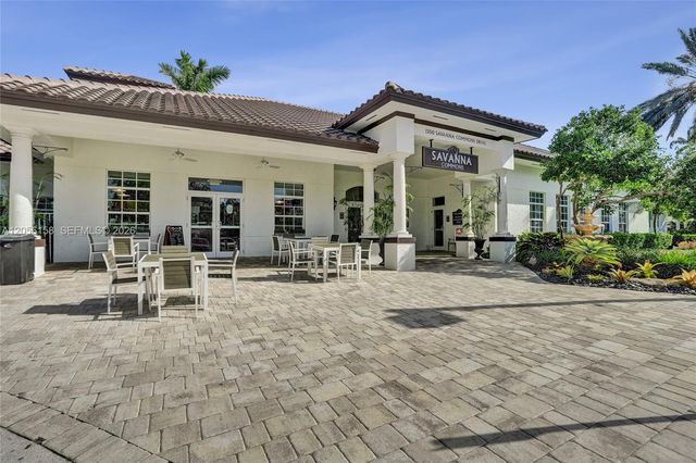 1216 Chinaberry Drive, Weston, FL 33327