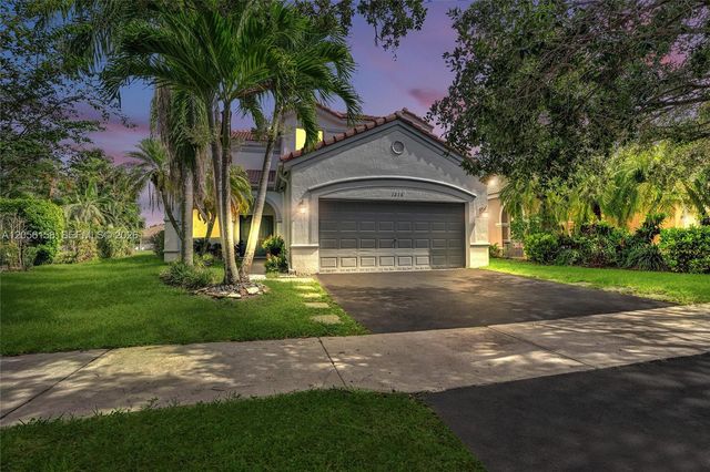 1216 Chinaberry Drive, Weston, FL 33327