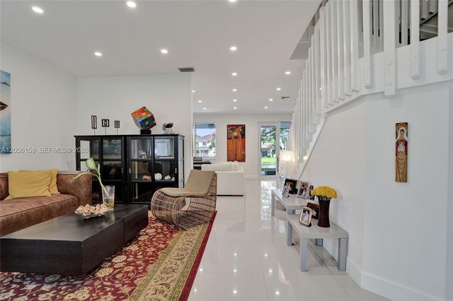 1216 Chinaberry Drive, Weston, FL 33327