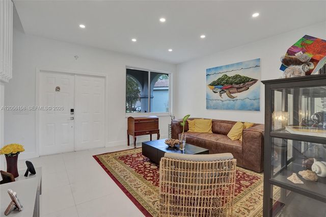 1216 Chinaberry Drive, Weston, FL 33327