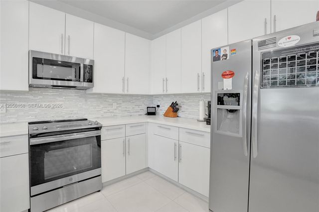 1216 Chinaberry Drive, Weston, FL 33327