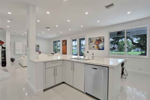 1216 Chinaberry Drive, Weston, FL 33327